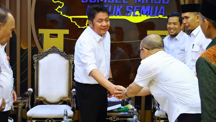 Herman Deru Minta KDEKS Turun Lapangan Kenalkan Ekonomi Syariah