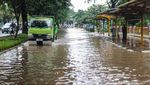 Hujan Picu Genangan di Jalan Letjen Suprapto