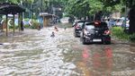 Hujan Picu Genangan di Jalan Letjen Suprapto