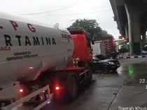 Video: Kemacetan Mengular di Jalan Yos Sudarso Jakut