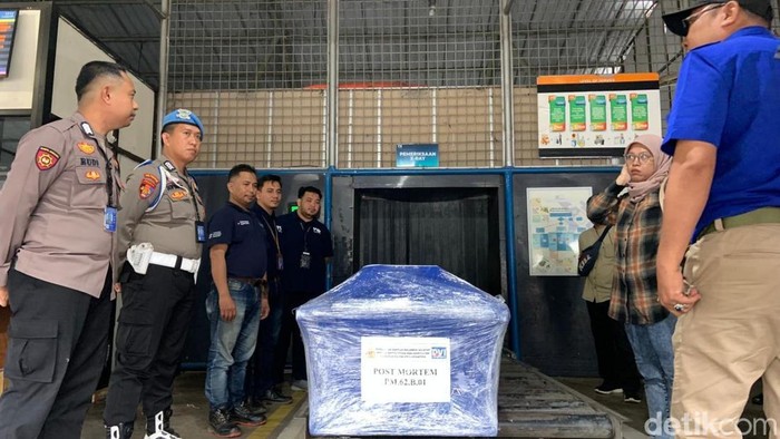 Beda Kondisi 2 Jenazah Korban Pesawat ATR 42-500 Saat Proses Identifikasi