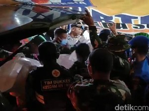 Jenazah Keempat Korban Pesawat ATR 42-500 Tiba di RS Bhayangkara Makassar