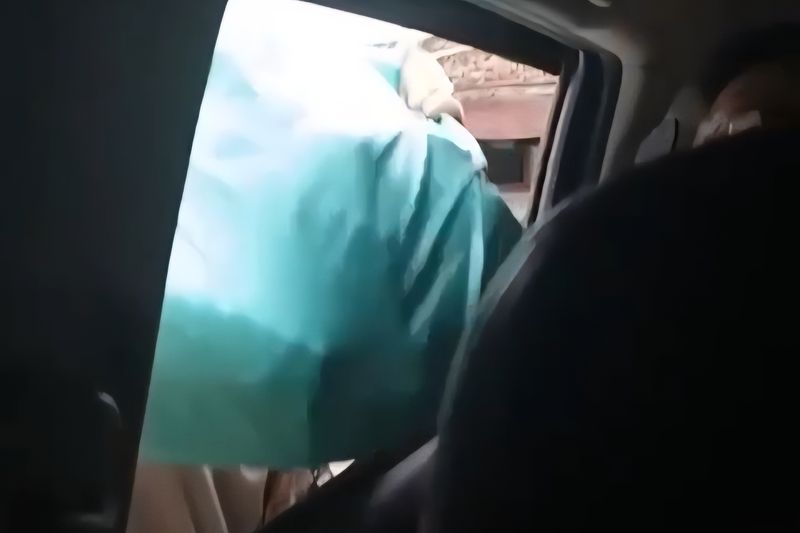 Karung berisi duit untuk Bupati Pati Sudewo yang diamankan saat OTT KPK (dok. Istimewa)