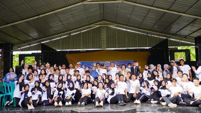 Kolaborasi MPR RI dan Forum Anak Samawa Gelar Aksi Bersih Pantai