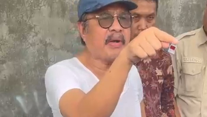 Mantan Gubernur Sultra Nur Alam murka karena gudangnya di lahan Pemprov mau ditertibkan.