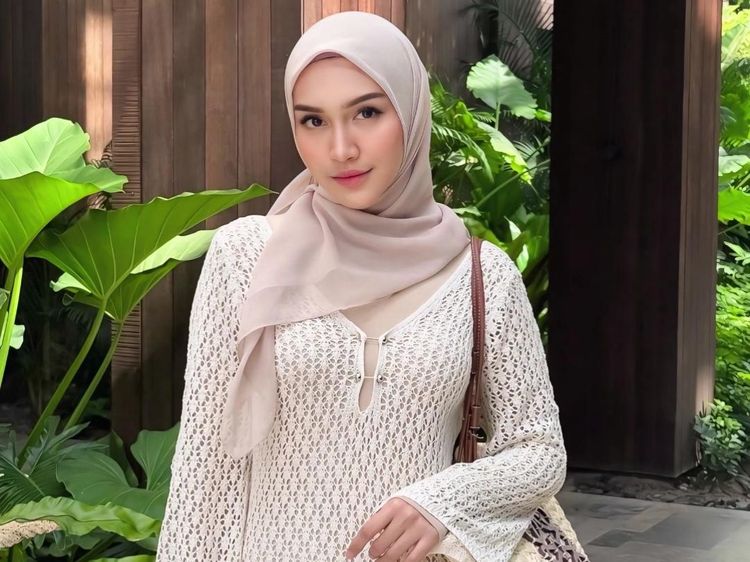 Melody Prima Ultah ke-31, Dapat Iphone 17 Promax dari Suami