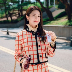 Silsilah Keluarga Ha Young Terungkap, Kakek Buyut Pernah Rawat Kaisar Korea
