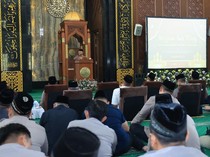 Personel Polda Jatim Diajak Teguhkan Iman Saat Peringatan Isra Miraj