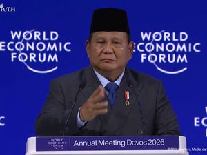 Prabowo Kutip Laporan IMF: Indonesia Titik Terang Ekonomi Global!