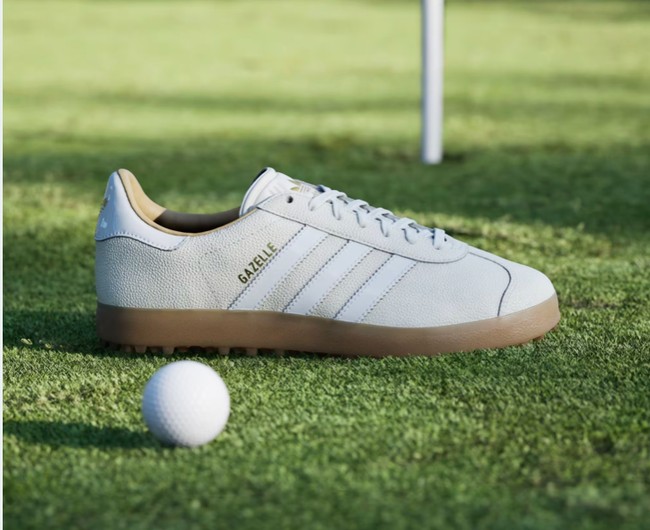 rekomendasi sepatu hujan