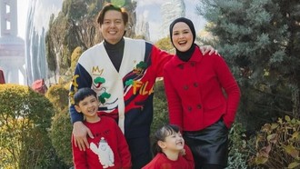 Pengalaman Seru Roger Danuarta Ajak Istri-Anak ke China