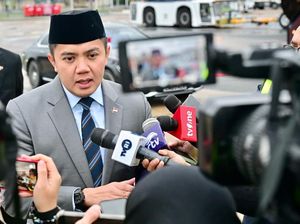 Seskab Teddy Tegaskan Produk AS Masuk Indonesia Tetap Wajib Sertifikasi Halal