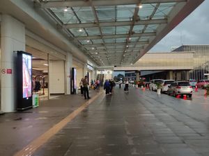 Akses ke Stasiun Kereta Cepat Halim Banjir, Ini Alternatifnya