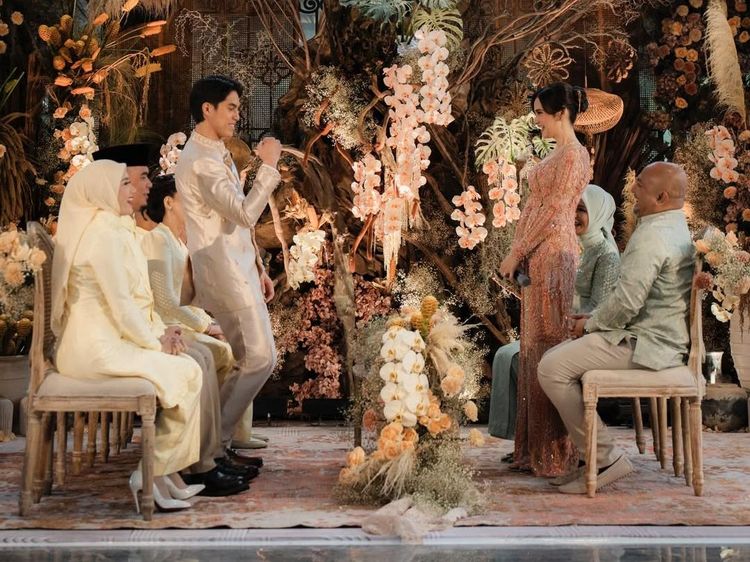 Ahmad Dhani Keceplosan Bulan Nikah El Rumi, Mulan Jameela Gercep Cover