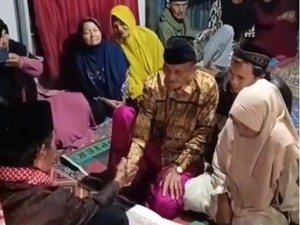 Viral Kakek 70 Tahun Nikahi Janda, Ternyata Kawin Lari