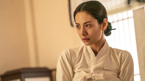 Penampilan Nana di Drakor The Scandal Bikin Salfok, Diduga Filler Bibir