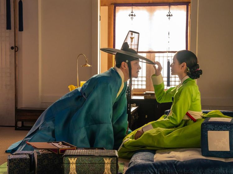 Ji Chang Wook Playboy Joseon Goda Son Ye Jin di Drakor Netflix The Scandal