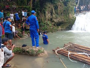 Siswa SMP Tewas Tenggelam, Air Terjun Tiwu Pai Manggarai Tutup hingga Mei