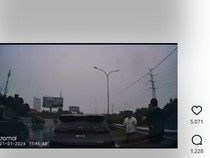 Diklakson Panjang Bikin Emosi, tapi Nggak Seharusnya Mukul Pengendara Lain