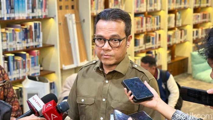 Kementerian Komunikasi dan Digital (Komdigi) Republik Indonesia mengungkapkan kondisi terkini infrastruktur digital di wilayah Aceh pasca bencana. Wamenkomdigi, Nezar Patria, mengklaim jaringan telekominasi di wilayah tersebut hampir pulih 100%.