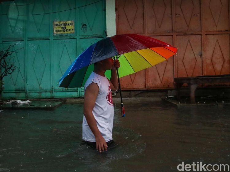 Waspada Cuaca Ekstrem Masih Mengintai