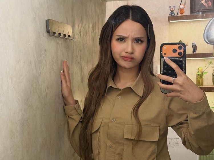 Anggi Marito Jadi Mama Batak Jualan Online di Medsos