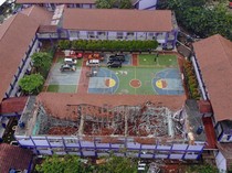 Atap Sekolah di Gunungputri Bogor Ambruk Imbas Hujan Lebat