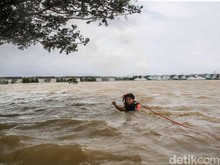 Banjir 1,5 Meter Rendam Perumahan Subsidi Green Permata Residence Bekasi