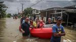 Banjir Putus Akses Jalan Raya Sukamekar Tambun Utara