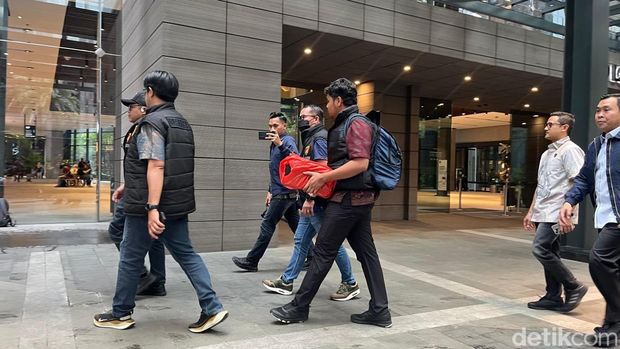 Bareskrim Geledah Kantor Dana Syariah Indonesia di Jaksel