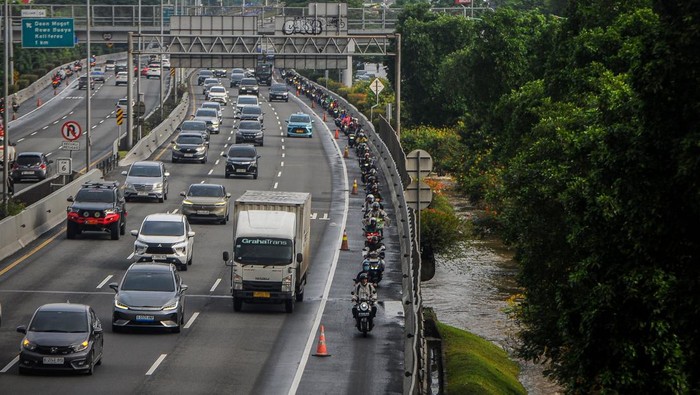 Prediksi Cuaca Weekend 24-25 Januari, Masih Hujan Deras?