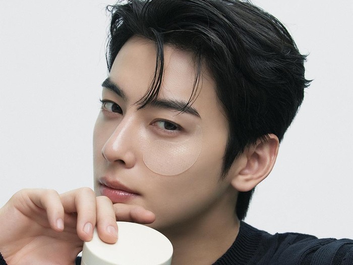 Cha Eun Woo sebagai brand ambassador merek perawatan kulit Abib