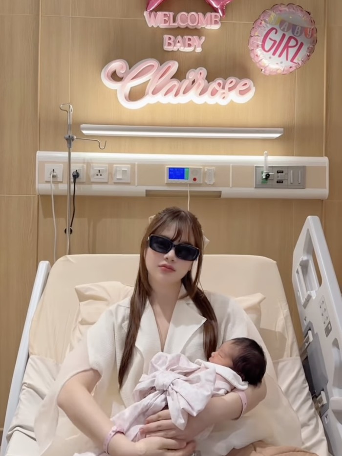 Cindy Yuvia melahirkan anak pertama.