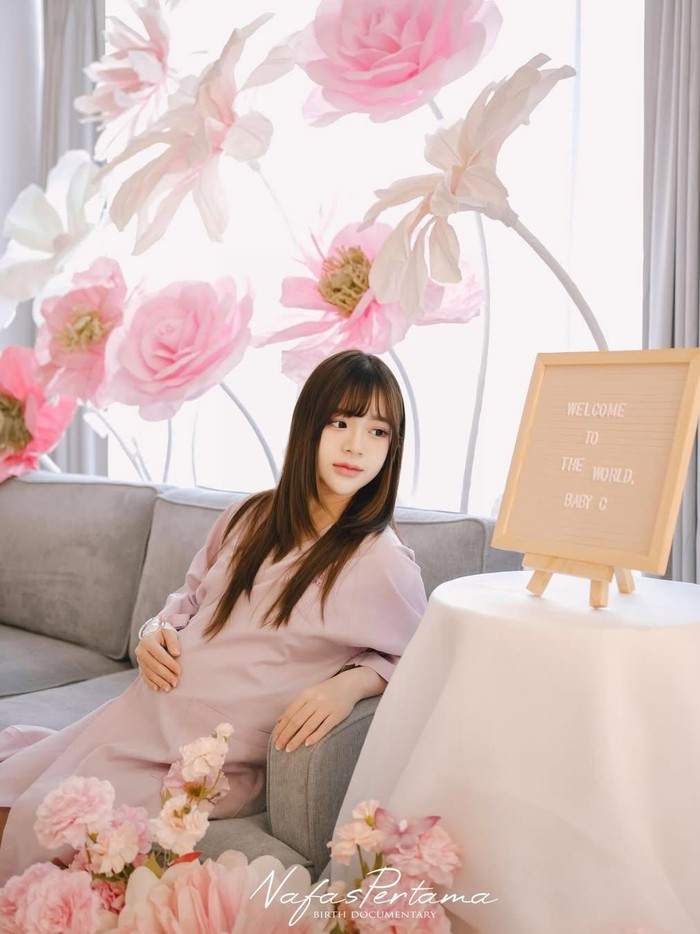 Cindy Yuvia melahirkan anak pertama.
