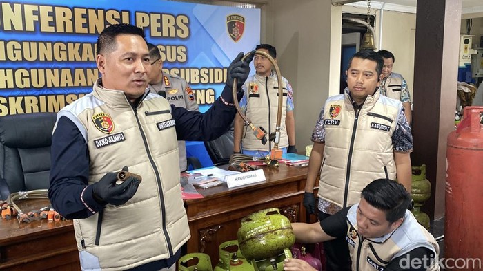Direktur Reskrimsus Polda Jateng, Kombes Djoko Julianto di Ditreskrimsus Polda Jateng, Kecamatan Banyumanik, Semarang, Jumat (23/1/2026).
