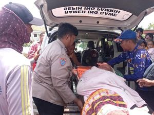 Perahu Nelayan Ditelan Ombak Besar di Indramayu, Satu Orang Hilang