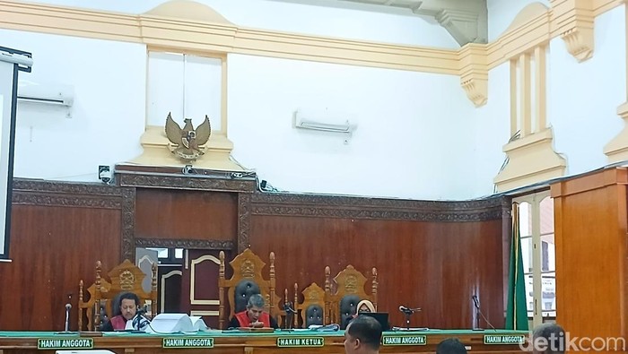 Foto: Sidang lanjutan korupsi jalan di Sumut di Pengadilan Negeri(PN) Medan, Jumat(23/1/2026)
(Juita Sinuhaji/detikSumut)