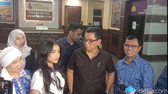 Fuji Berharap Kasus Penggelapan Dana oleh Eks Rekan Kerja Cepat Selesai