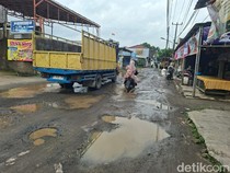 Jalan Rusak di Serang Segera Diperbaiki Usai Disorot Budi Doremi