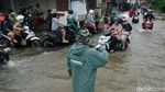 Bingkai Sepekan: Hujan Tanpa Jeda, Banjir Datang Beruntun