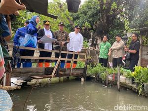 Video Tinjau Kali Cakung Lama, Pramono: Segera Dinormalisasi