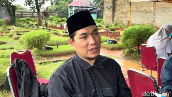 Rizal Armada Makamkan Anak ke-4, Ungkap Kronologi Meninggal Dalam Kandungan