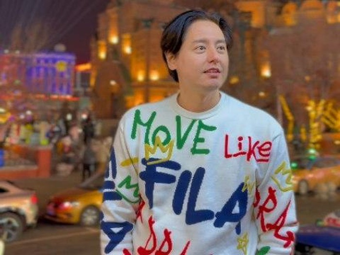 Respons Roger Danuarta Disebut Wajah Menolak Tua Mirip Keanu Reeves