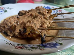 Lezatnya Melegenda! Sate Ayam Kampung Yayu Sejak 1950 di Pangandaran