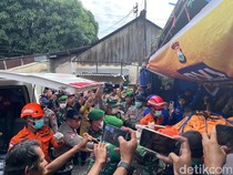 7 Kantong Jenazah Korban Jatuhnya ATR 42-500 Tiba di RS Bhayangkara Makassar