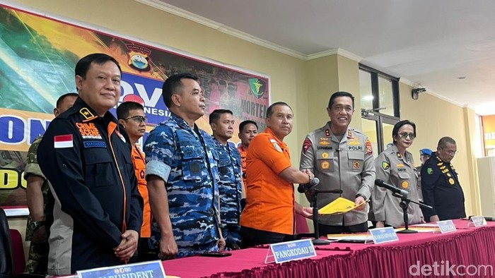 Korban Ketiga Pesawat ATR 42-500 Pramugari Esther Aprilita
