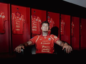 Profil Shayne Pattynama yang Rumornya Diincar Persib