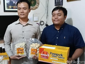 Pemuda Palembang Sukses Jadi Pedagang Pempek, Pasarnya hingga Luar Negeri