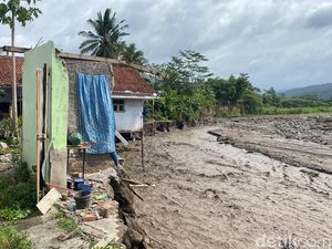 Banjir Bandang Terjang Bumiayu Brebes, 3 Rumah Hanyut