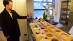 Canggih! Robot AI di Restoran Ini Mahir Racik Makanan Sehat